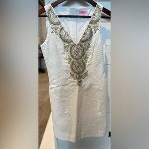 Lilly Pulitzer Dress Gabby Shift Resort White Embroidery Gold Size 2 NWT